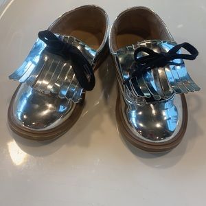 Zara Baby Sz-6.5 (5.6”foot)23 EuShiny Silver Shoes